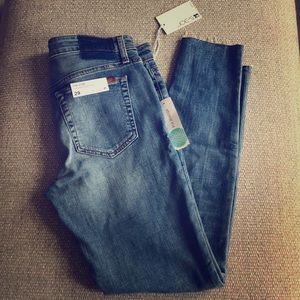 Hot child in the city!